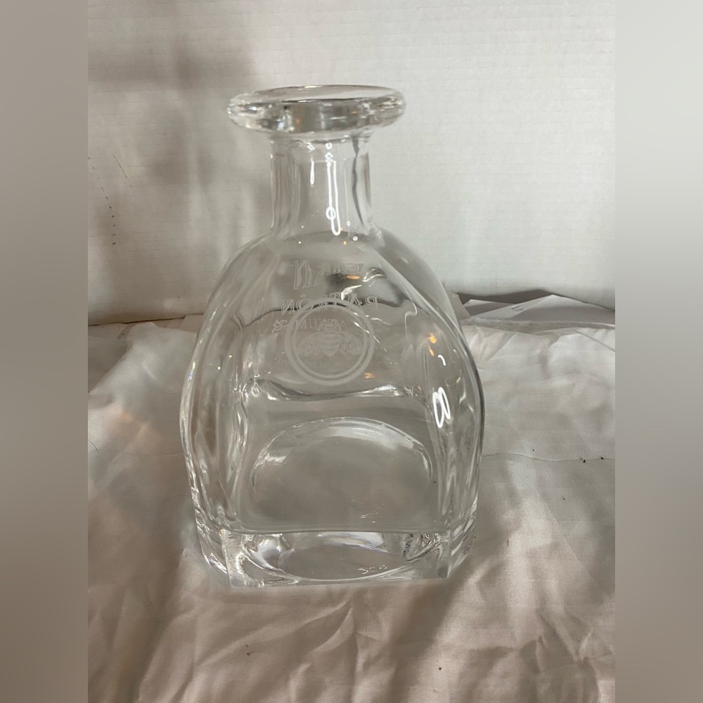 Empty Gran Patrón Platinum Tequila Decanter/Bottle - Crystal Clear - Picture 3 of 6